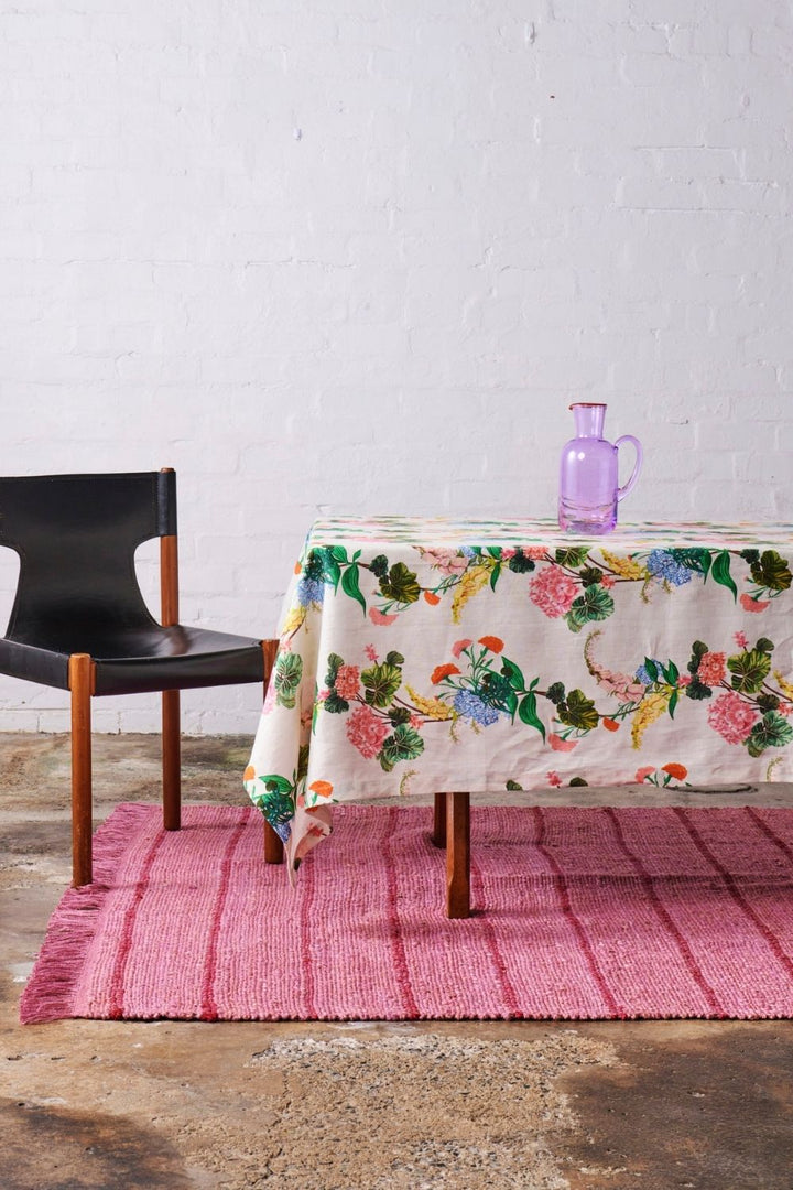 Bouquet Beauty Linen Tablecloth - Round