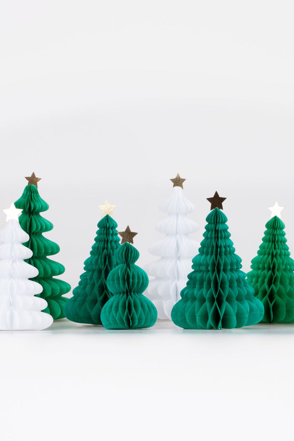 Green Forest Honeycomb Decorations (x 10)