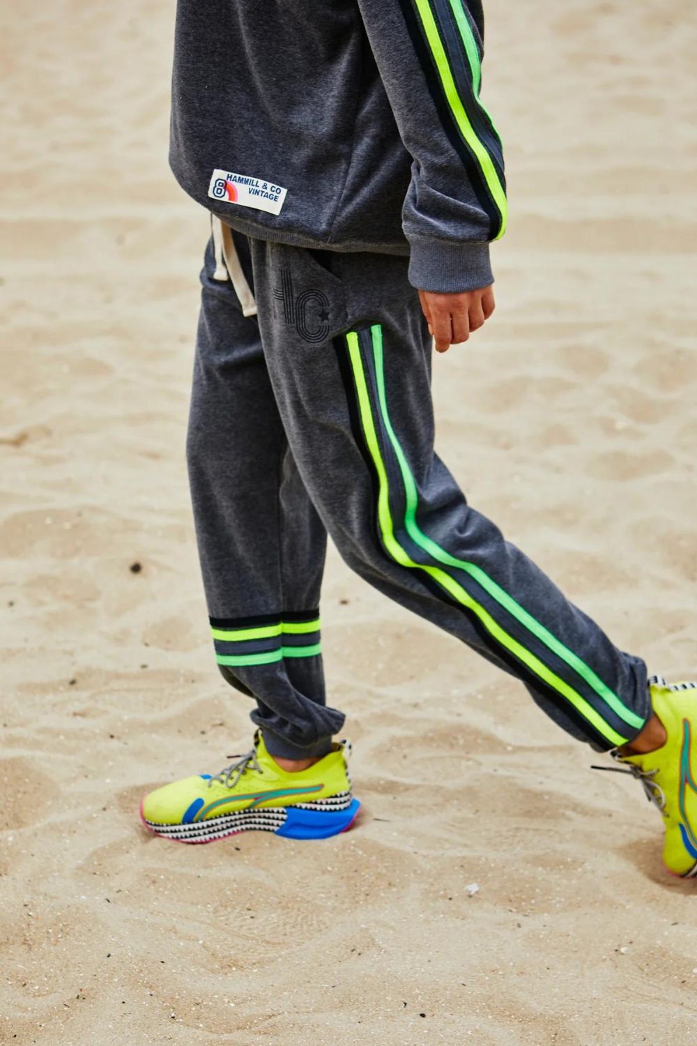 RETRO 76 VELOUR TRACK PANT - CHARCOAL