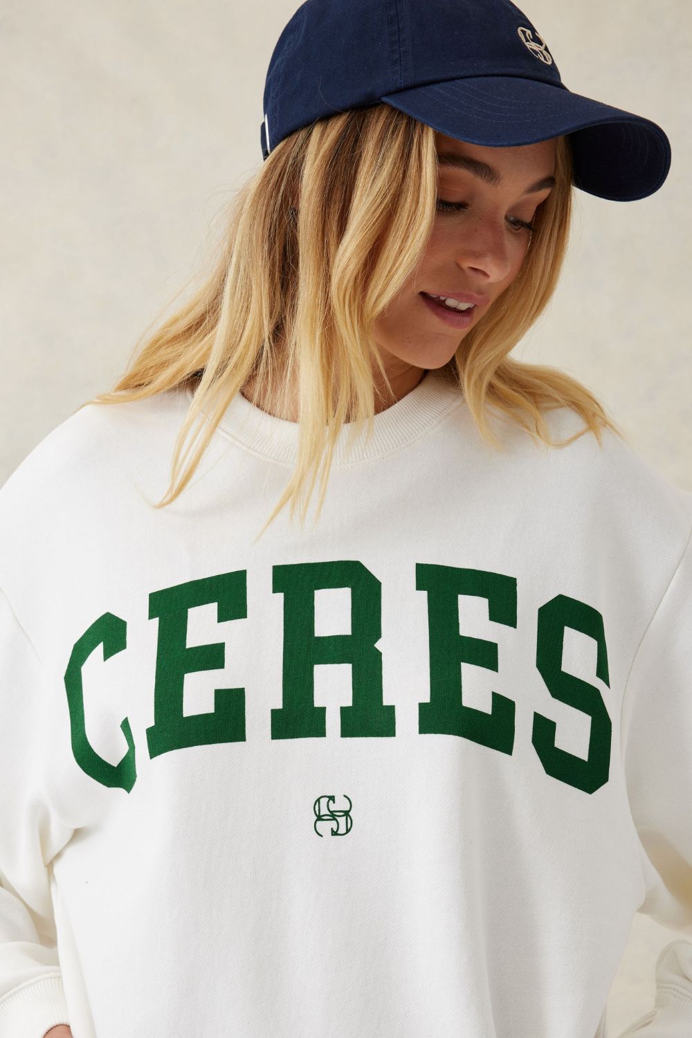 OVERSIZED SLOUCHY CREW - WARM WHITE