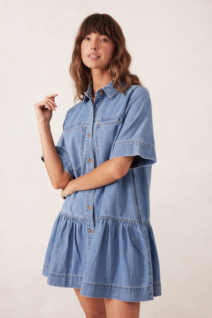 SHORT SLEEVE TIERED SHIRT DRESS