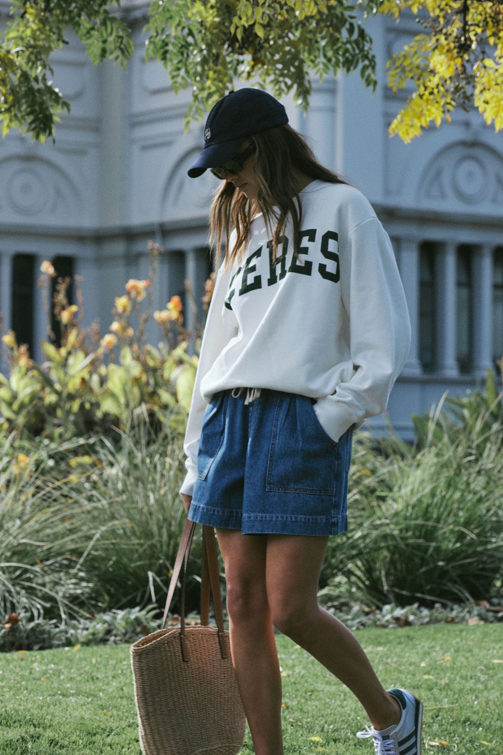 OVERSIZED SLOUCHY CREW - WARM WHITE