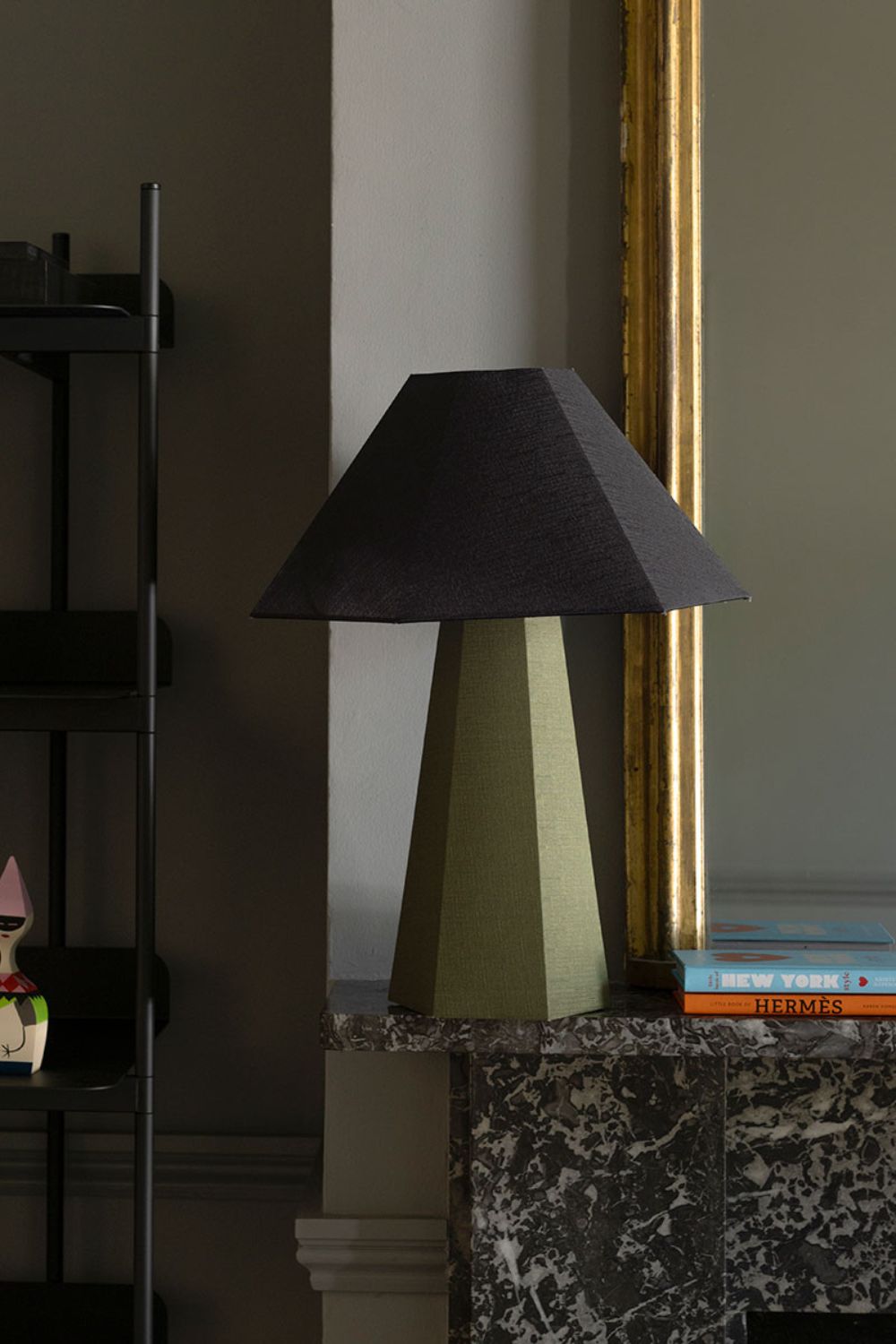 BLAKE TABLE LAMP - NOIR OLIVE