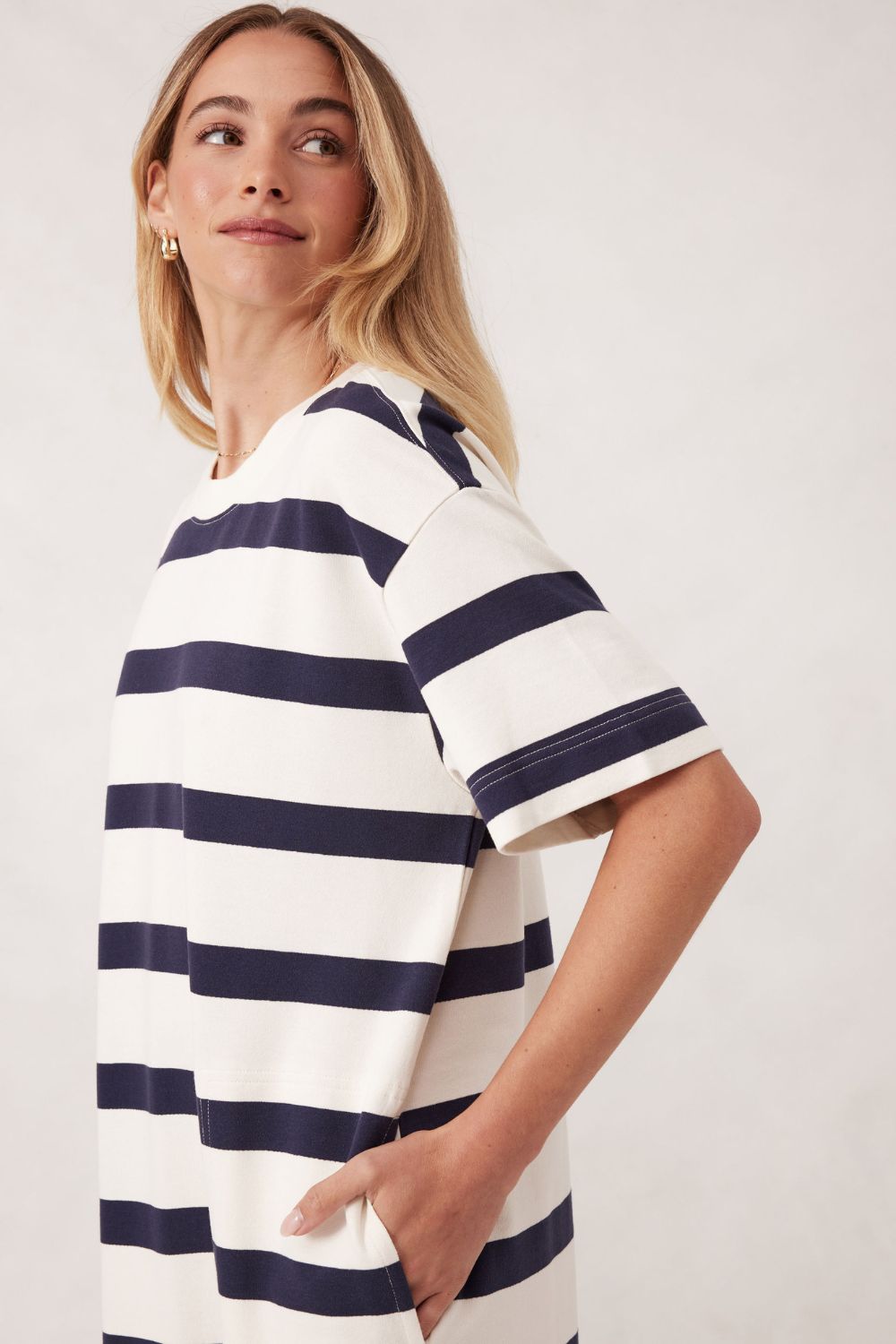 MIDI WHITE AND NAVY STRIPE DRESS